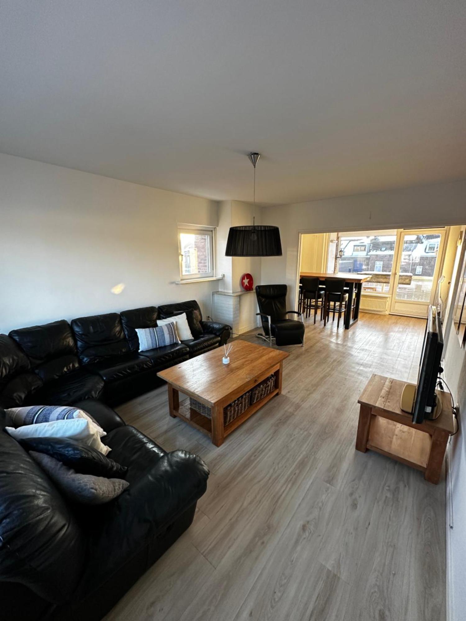 Lovely 2-Bedroom Apartment With Balcony Maastricht Kültér fotó